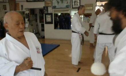 TONFA DE BOLSILLO… Historia del T-Hold Kubotan®